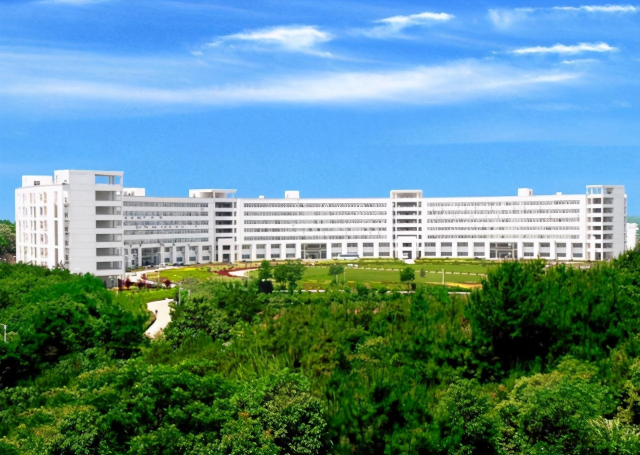 江西中医药大学周边有什么好吃的或者好玩的地方? - 